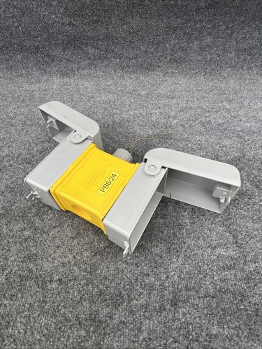 Hubbell HBLPOB1D Portable Outlet with Double 20A GFI Outlet With Outdoor Covers - Picture 4 of 17