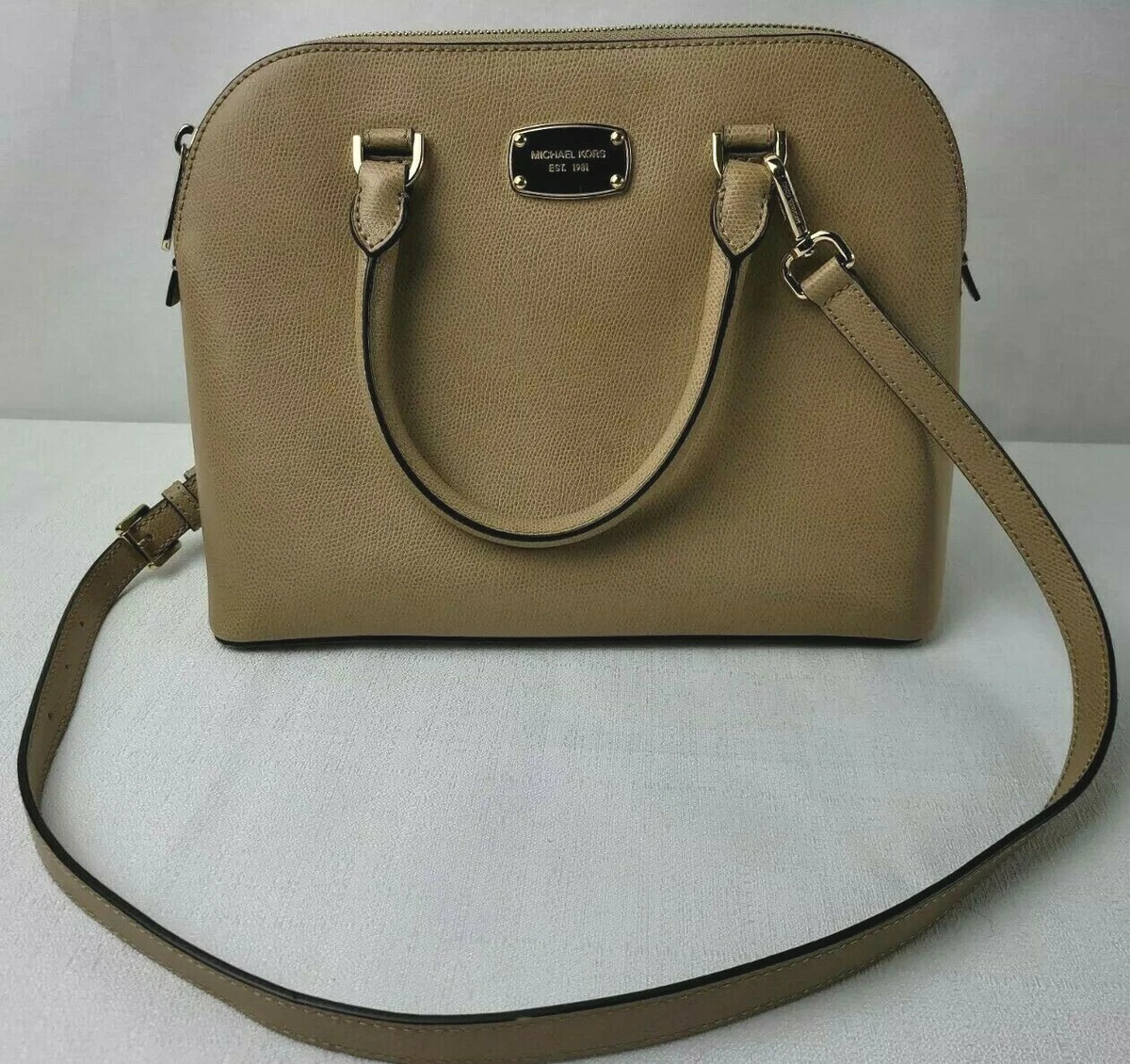 Tan on sale mk purse