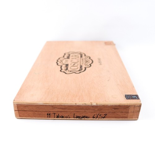 Caja de cigarros de madera vacía The Oscar Habano 6 x 52 11,5" x 7,5" x 1,25" - Imagen 6 de 12