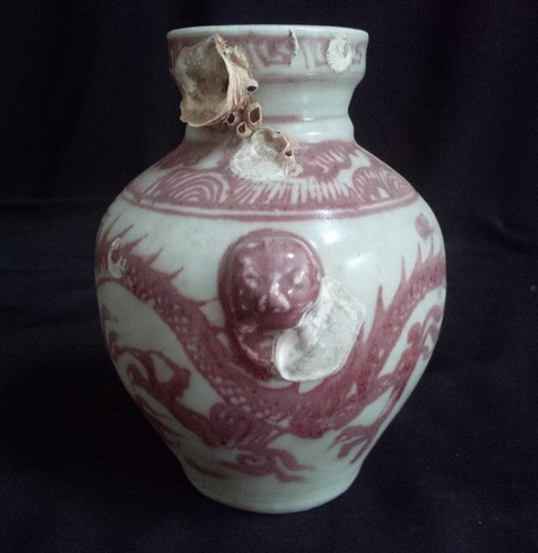Chinese Yuan Copper Red and White Dragon Bottle Vase - 第 4/9 張圖片