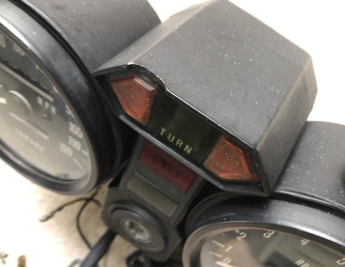 Used vintage RD400C, D, E speedometer and tachometer with the mounting bracket - Picture 12 of 14