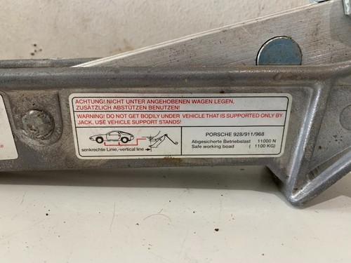 Porsche 911 Jack - Picture 4 of 12