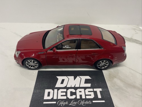 1/18 KYOSHO CADILLAC CTS 1:18 In RED #G001R Pre-owned With Box! - Picture 2 of 24