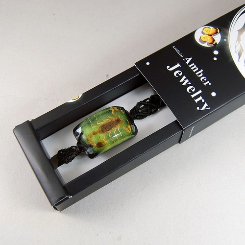 REAL GOLDEN SCORPION GREEN LUCITE BANGLE BRACELET INSECT JEWELRY TAXIDERMY GIFT - 第 2/2 張圖片