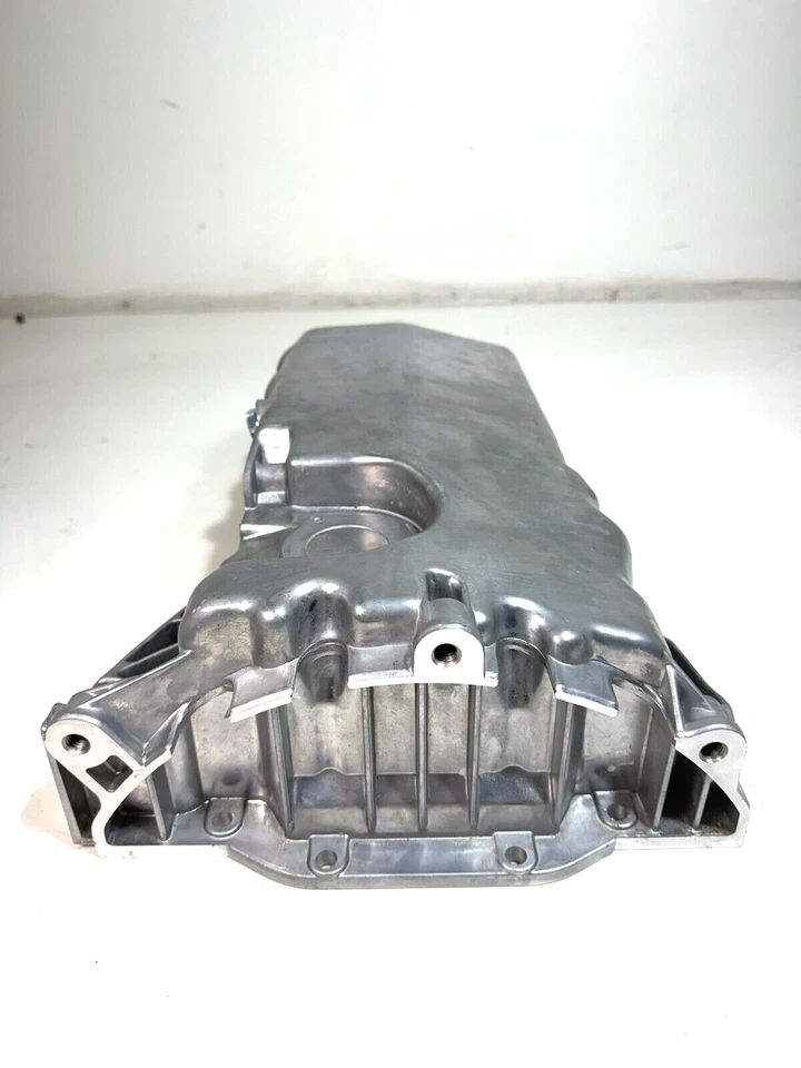 Cárter de aceite para Volkswagen Golf 2000-2006 compatible con Jetta 2000-2005 038103601AQ Foto 2 de 4