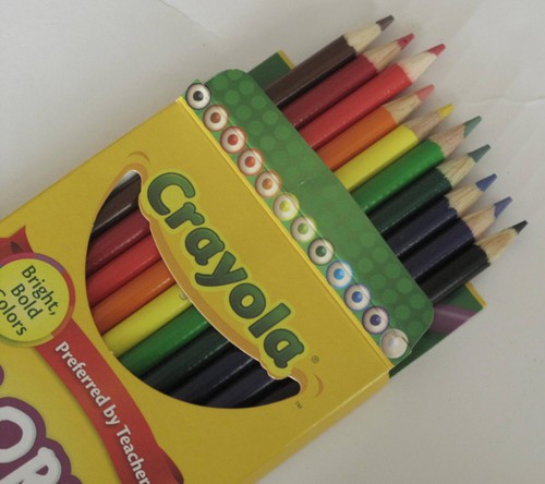 Crayola Colored Pencils 12 Count Assorted Colors Pre-Sharpened Long Lasting - Picture 2 of 2