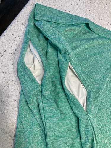 Zero Grid Infinity Reisetuch mit versteckten Taschen - leicht - jadegrün - Bild 3 von 10