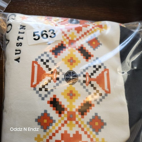 Tito's Handmade Vodka Holiday Sweater Austin Texas Fair Isle Pattern Aztec M - Picture 15 of 15