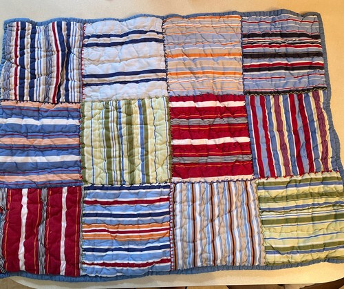 Pottery Barn Kids rot/blau/grün gestreifte Patches kariert gesteppt Standard Schein