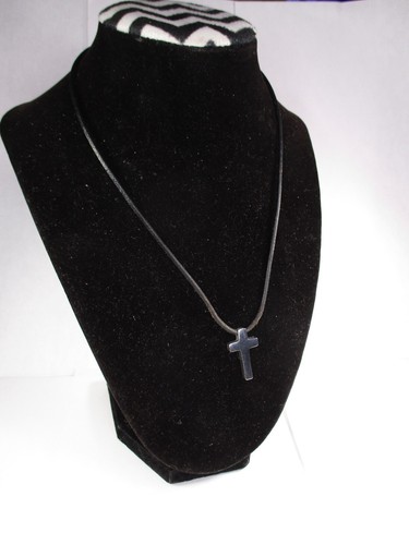 Vintage Sterling Silver Cross on Leather Cord - Picture 4 of 15