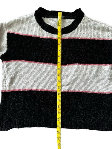Volcom Striped Bubble Tea Sweater Kids Large 10/12 Pullover Black White - Picture 6 of 7