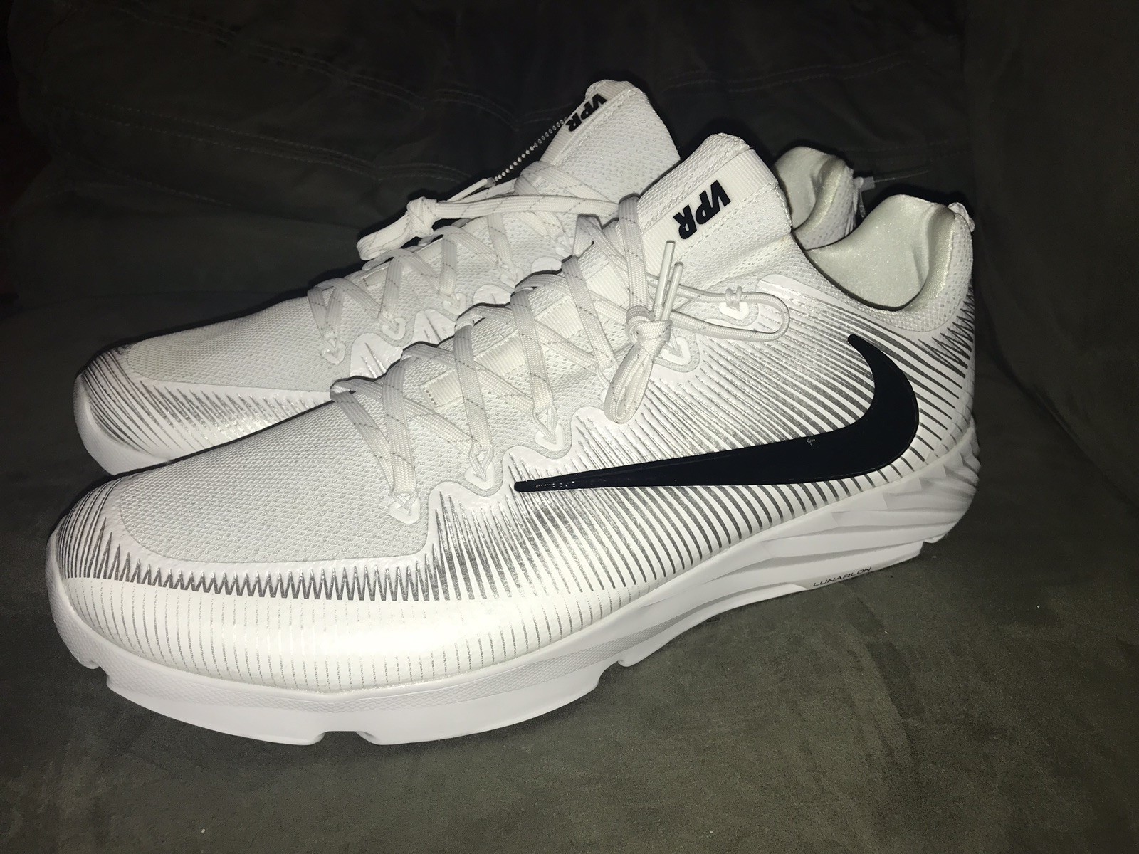NEW NIKE VAPOR SPEED TURF CF Football scarpe Uomo bianca SZ 18 bianca NEW NIKE VAPOR SPEED TURF CF Football scarpe Uomo bianca bianca Uomo SZ 18 bianca 648b19