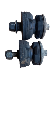 Hyundai Galloper  🚁 Differential vorne Gummilager Lagerung Befestigung 😊 - Bild 1 von 4