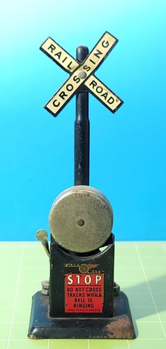 FB4: Working Louis Marx No. 418 Bell Ringing RR Crossing Signal O Gauge - Picture 1 of 3