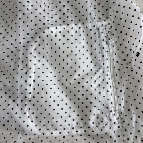 Nike Women M Vapor Cyclone Wind Runner Rain Jacket Pocket Black White Dot - Picture 16 of 20