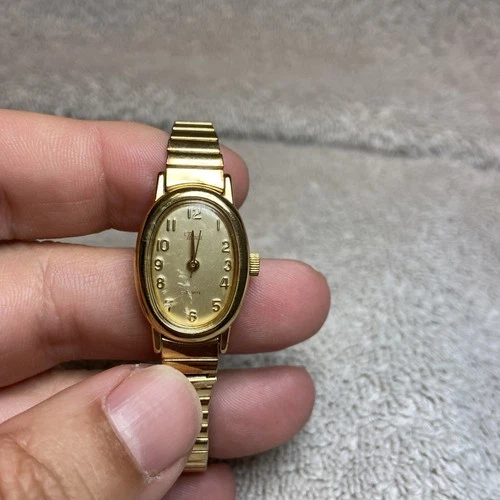 Vintage Timex 377 BA CELL T 88 Gold Tone Quartz Analog Women's Watch