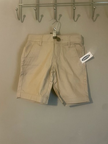 Old Navy Girls Adj Waist School Uniform Khaki Tan Bermuda Shorts Size 7 NEW - Picture 1 of 3