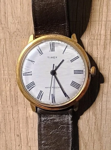 Vintage 1979 Timex Marlin men's Wristwatch Manual Wind Goldtone 27218 02479