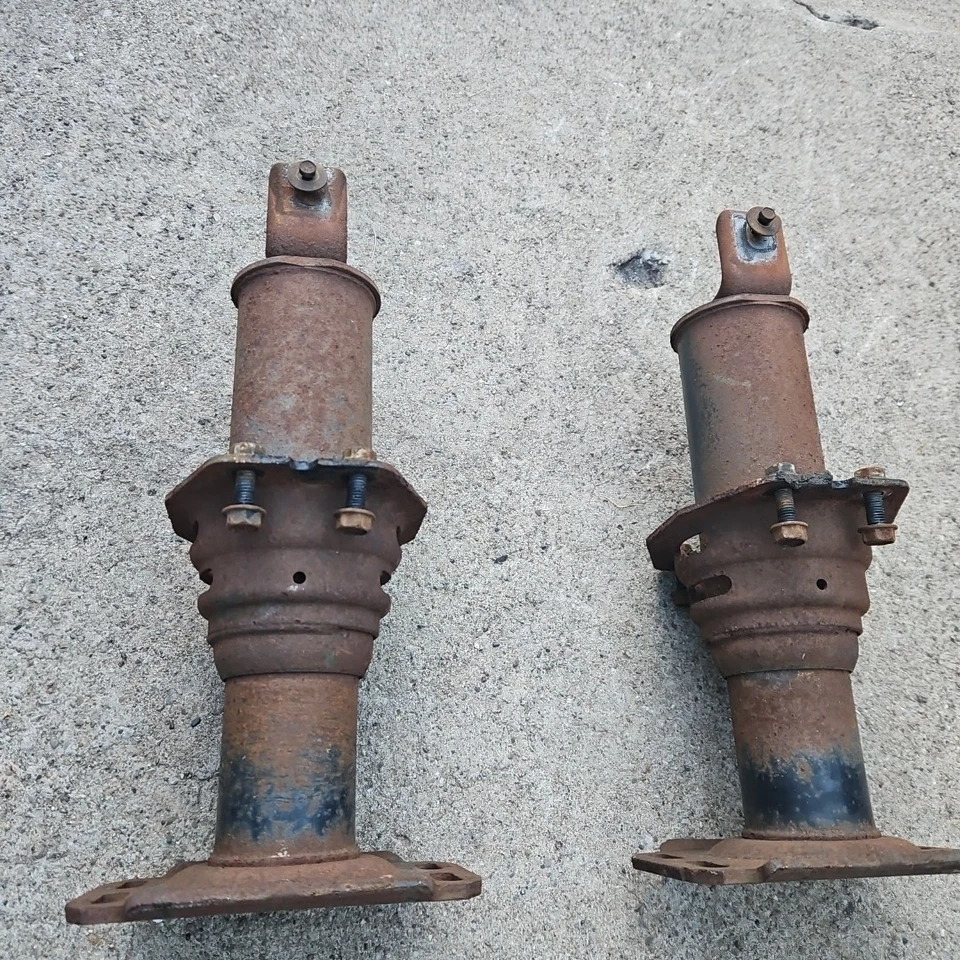 93 94 95 96 Amortiguadores de montaje de parachoques delantero Cadillac Fleetwood Brougham 1995 1996 Lh R Foto 4 de 4