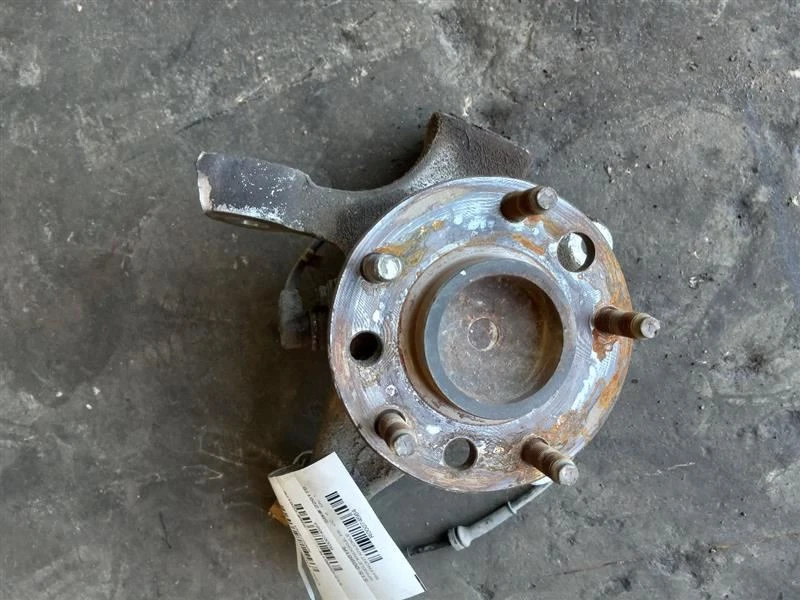 Eje/nudillo delantero derecho pasajero Chevrolet Corvette 88-90 14105148 Foto 3 de 4