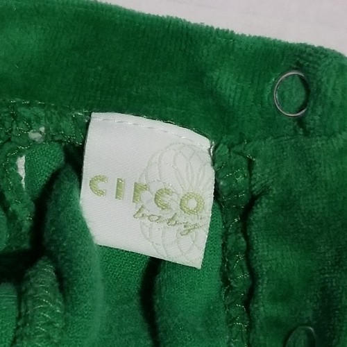 Navidad Recién Nacido Nuevo en Caja Durmiente Santa’s Helper 1 pieza Conjunto Patas Terciopelo Verde - Imagen 7 de 9