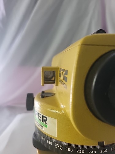 Topcon AT-22A Optical Levels with Protective Cases - Picture 20 of 24