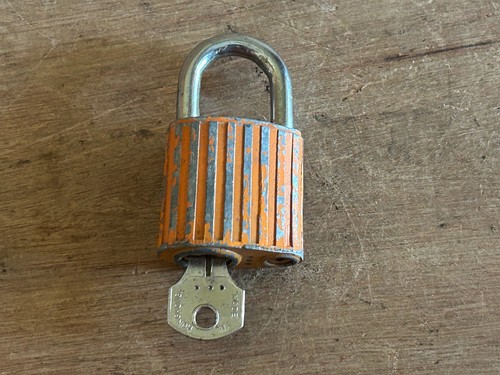 Camel Brand Padlock Lock Key Tested Works Orange Hong Kong Vintage - Picture 12 of 24