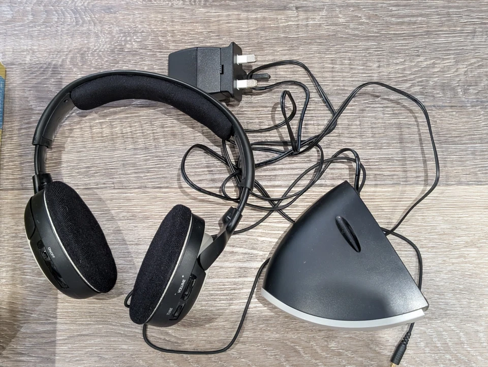 Sennheiser RS 110 RF Stereo Wireless Headphone System (9917), photo 3 of 5