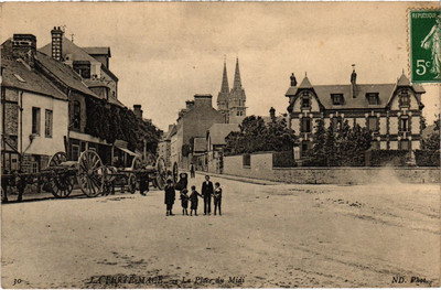 CPA LA FERTÉ-MACÉ Place du Midi (868677)