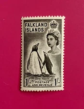 Falkland Islands QEII Gentoo Penguin 1/-  MH Stamp