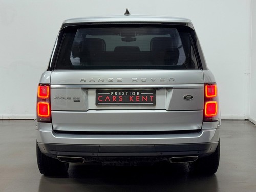 2019 Land Rover Range Rover 2.0 P400e Vogue SE 4dr Auto ESTATE PETROL/ELECTRIC A - Picture 7 of 24