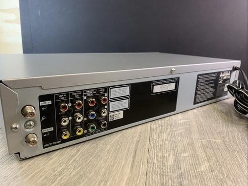 JVC HR-XVC17 DVD Player VCR Combo - Picture 5 of 14