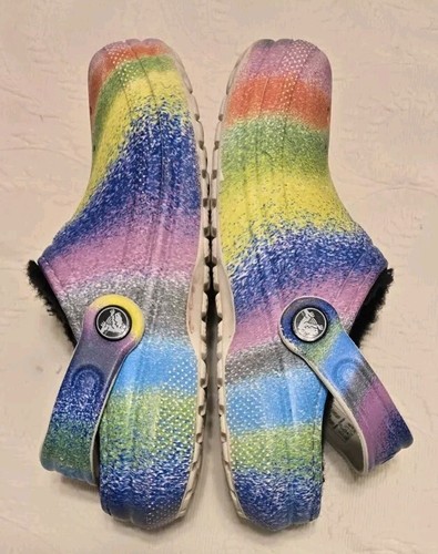 Crocs Rainbow mehrfarbig gefütterte Slipper klassische Clog Schuhe Unisex Größe C 9 - Bild 4 von 8