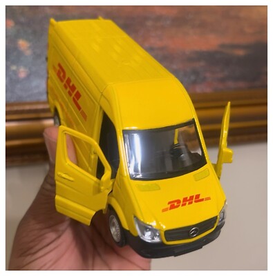 Classic DHL Mercedes Collector s Model Courier Van