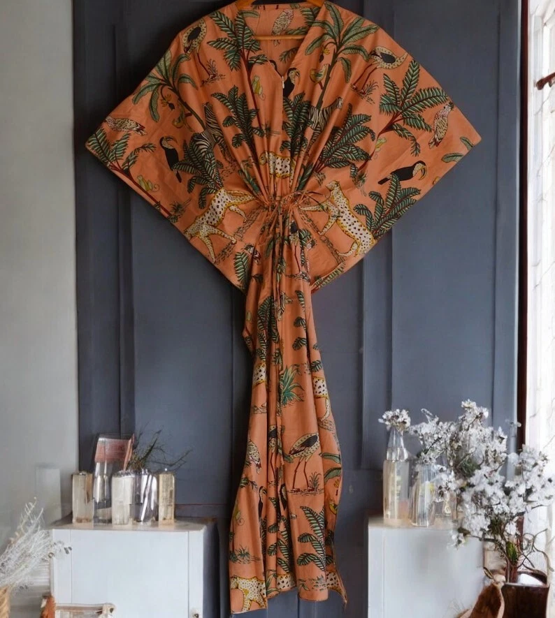 Indian Vintage 100% Cotton Long Beach Maxi Kaftan Dress One Size Caftan Kimono
Opens in a new window