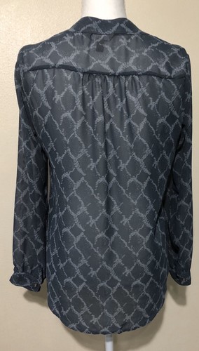 Blusa para mujer Banana Republic talla XS con botones frontales manga larga transparente gris - Imagen 2 de 5