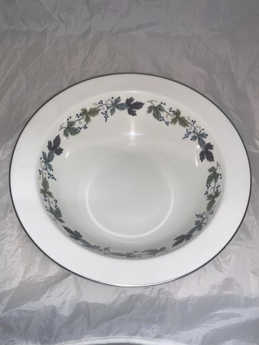 Royal Doulton Burgundy Vegetable Tureen Lidded Serving Dish Autumn leaves - Bild 5 von 7