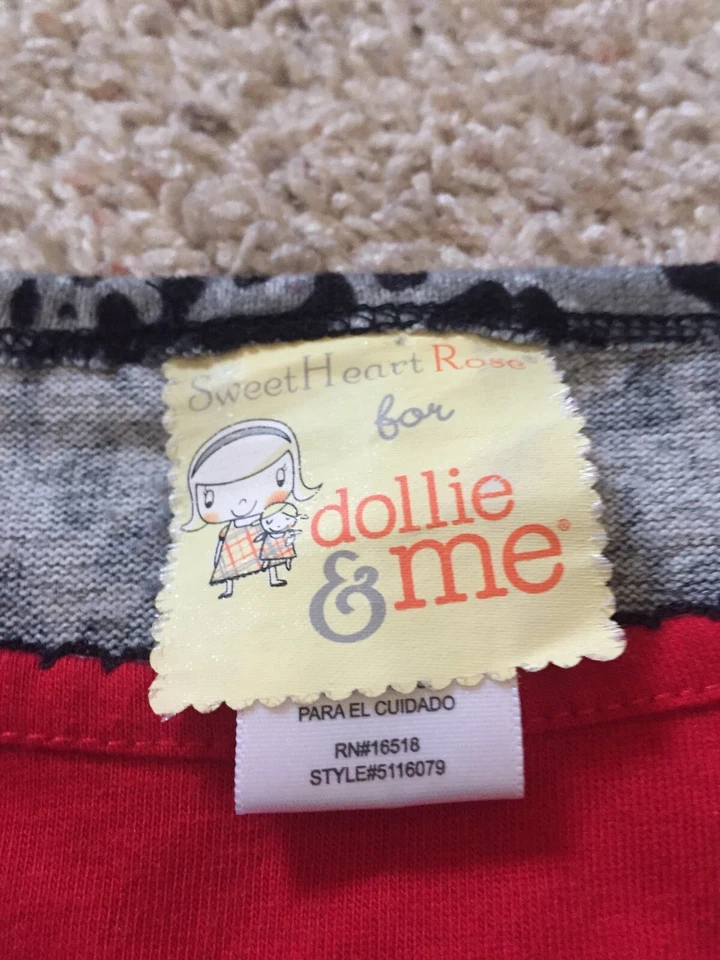 Falda corta y top para niñas talla 5 (marca Dollie & me) Foto 2 de 4