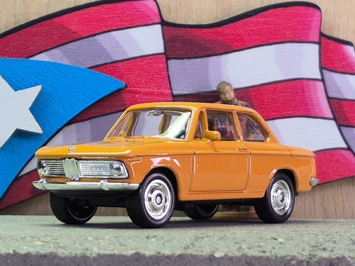 WELLY BMW 2002 ti LOOSE 1:64 SCALE SELECT THE COLOR USA STOCK!!! - Picture 9 of 53