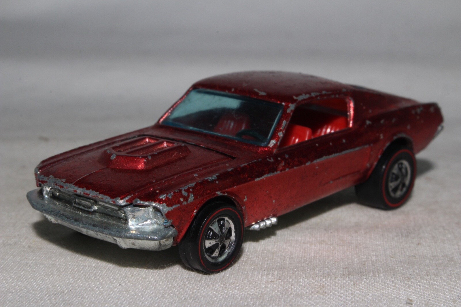 Hot Wheels rojoline Ford Mustang PERSONALIZADO, rojo metálico, interior rojo, Hong Kong, Original precios bajos todos los dias Hot Wheels rojoline Ford Mustang Mustang Mustang PERSONALIZADO, rojo metálico, interior rojo, Hong Kong, Original ofrecemos varias marcas famosas