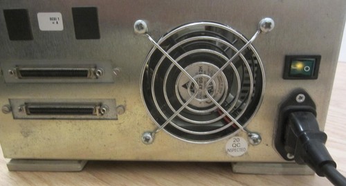 (2) IBM 18GB Internal 10000RPM 3.5" 07N6350 HDD in external SCSI II case - Afbeelding 4 van 12