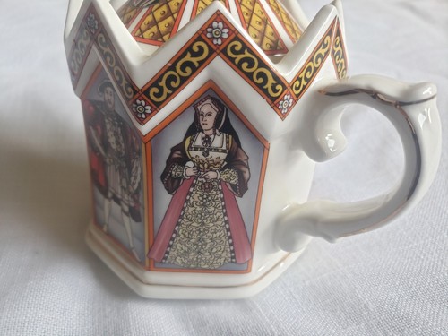 NWOB James Sadler Teapot King Henry VIII & his 6 Queen Wives England Royal Crown - Picture 8 of 15