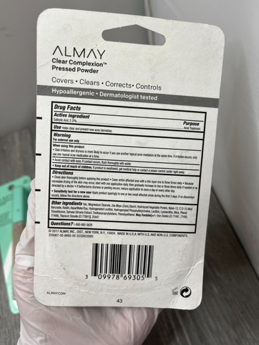 Lot of 3 Almay Products: Concealer, Pressed Powder, Hi-Lite/Illuminateur - Picture 13 of 13