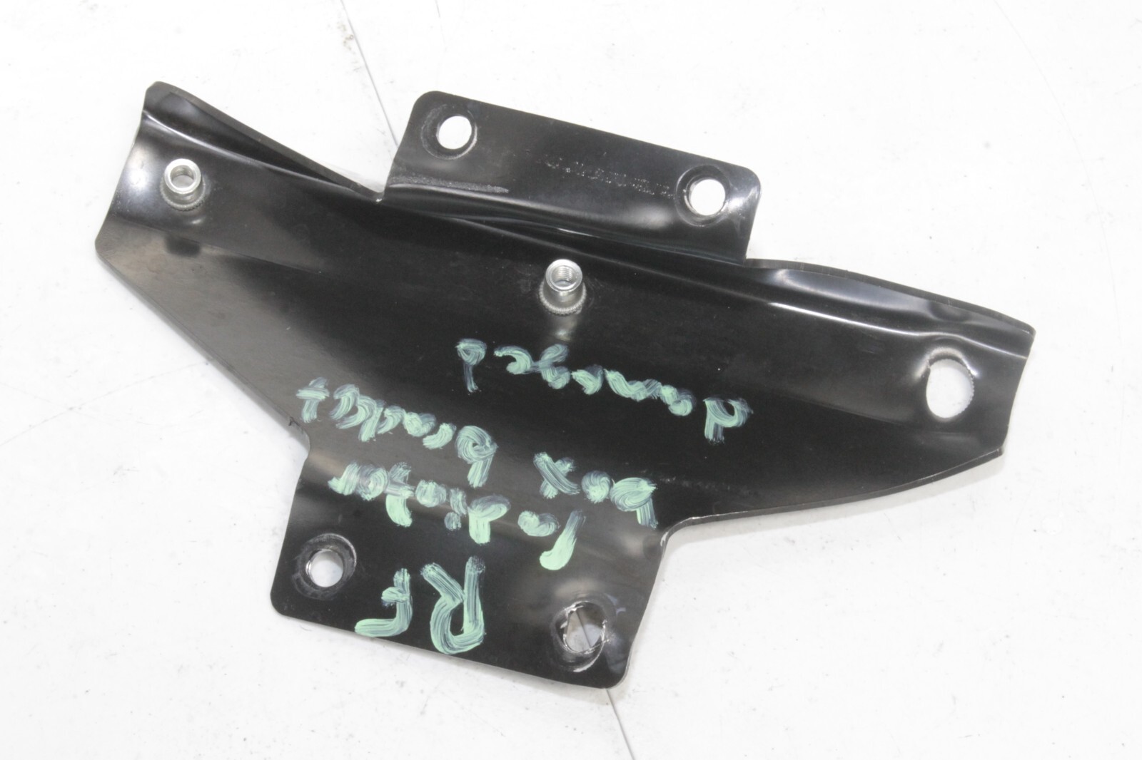 12-14 MCLAREN MP4-12C 12C 570 650 OEM RH FRONT RADIATOR BOX BRACKET 11A3370CP