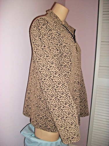 JM COLLECTION JACKET LEOPARD PRINT SIZE LARGE Side Slash Pockets-Zipper closure - Picture 3 of 5