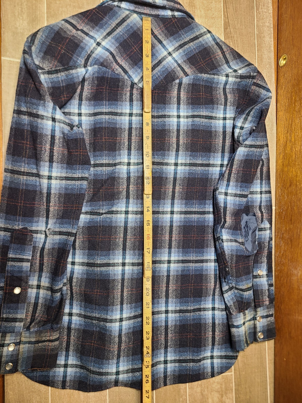 Picture 23 of 24