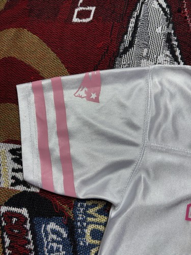 Tom Brady New England Patriots Jersey Reebok Girls L NFL Breast Cancer Awareness - Picture 7 of 13
