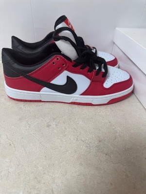 casual shoes for men, everyday wear.