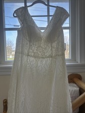 DB STUDIO WEDDING GOWN IVORY LACE