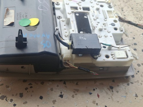 2005-2009 Toyota Avalon Overhead Console Dome Light Lamp + Sunroof Switch oem - Picture 11 of 11